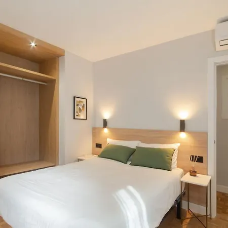 Cervantes Luxury Apartment *
