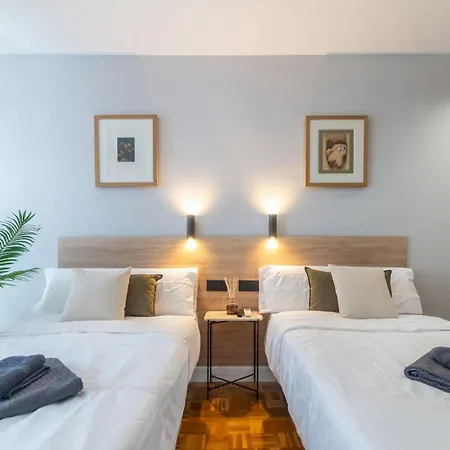 Cervantes Luxury Apartment